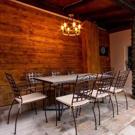 Zollus House Tvrda Apartman Eszék Kültér fotó