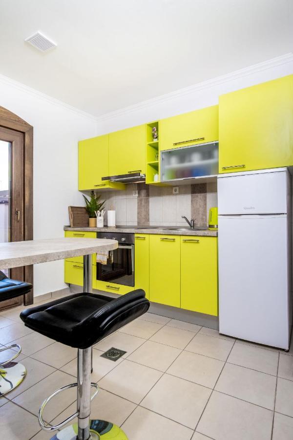 Zollus House Tvrda Apartman Eszék Kültér fotó
